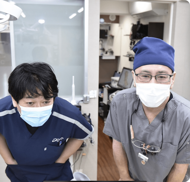 院長と従業員の様子
