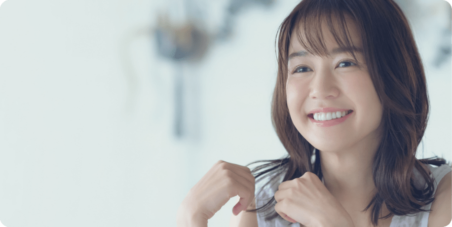 笑顔の女性